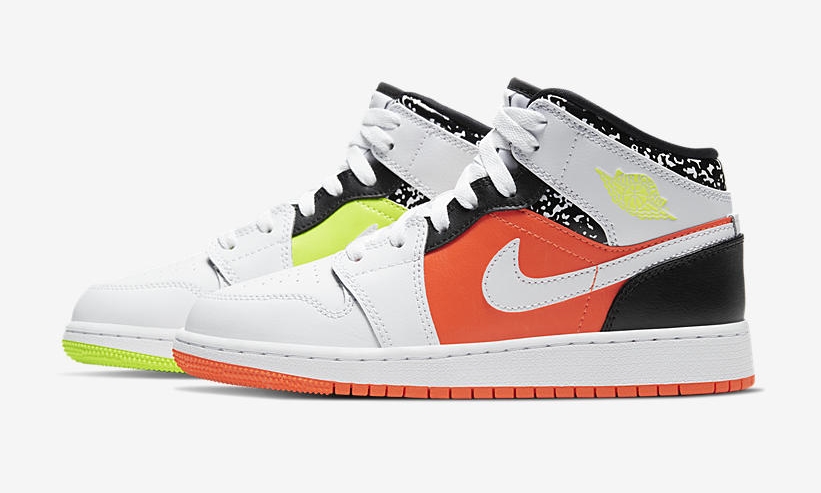 ナイキ GS エア ジョーダン 1 レトロ ミッド “ホワイト/ブラック/オレンジ/イエロー” (NIKE GS AIR JORDAN 1 RETRO MID “White/Black/Orange/Yellow”) [554725-870]