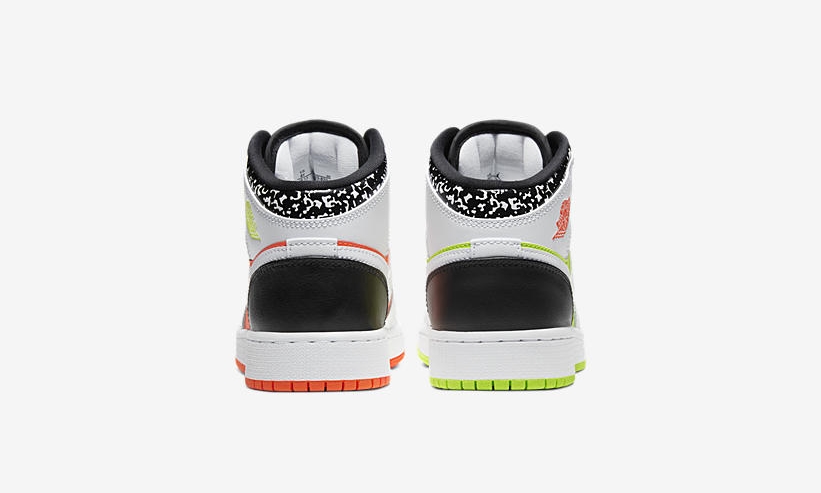 ナイキ GS エア ジョーダン 1 レトロ ミッド “ホワイト/ブラック/オレンジ/イエロー” (NIKE GS AIR JORDAN 1 RETRO MID “White/Black/Orange/Yellow”) [554725-870]