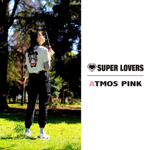 SUPER LOVERS × atmos pink 初コラボコレクションアイテムが4/4発売 (スーパーラヴァーズ アトモス ピンク)