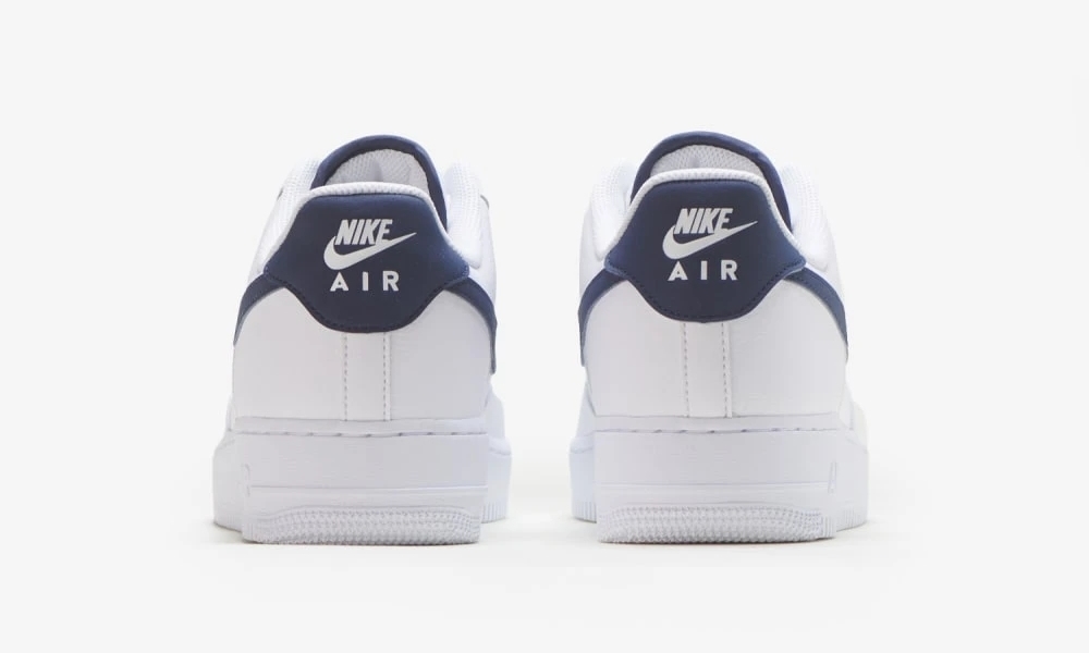 ナイキ エア フォース 1 07 ロー “ホワイト/ミッドナイトネイビー” (NIKE AIR FORCE 1 07 LOW “White/Midnight Navy”) [CJ1607-100]