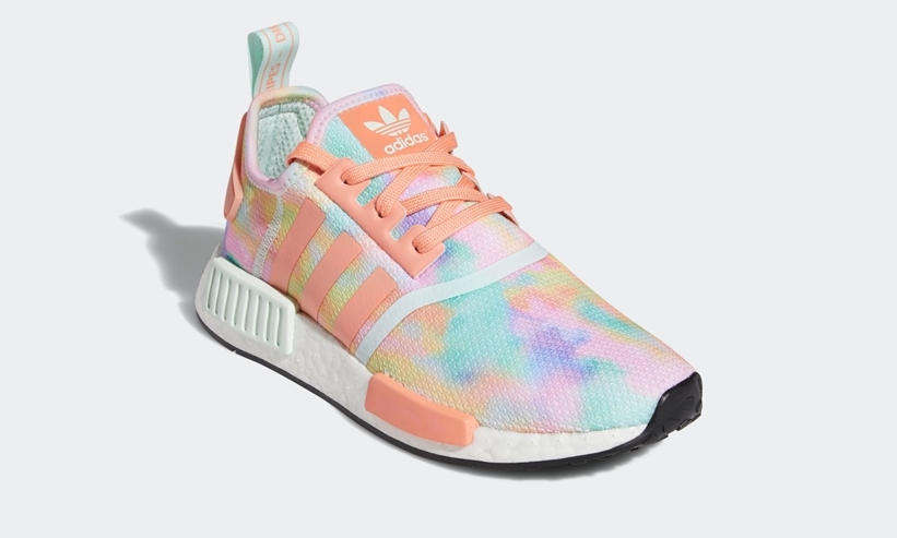 4/2発売！タイダイパターンのadidas Originals WMNS NMD_R1 “Tie dye/Chalk coral” (アディダス オリジナルス ウィメンズ エヌ エム ディー “チョークコーラル”) [FY1271]