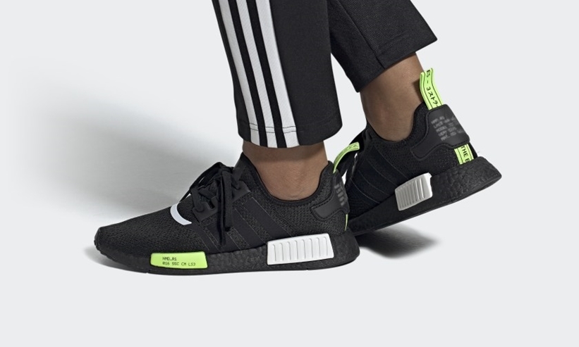 adidas Originals NMD_R1 Green” (アディダス オリジナルス エム ディー “コアブラック/シグナルグリーン”) [EF4268] | Fullress