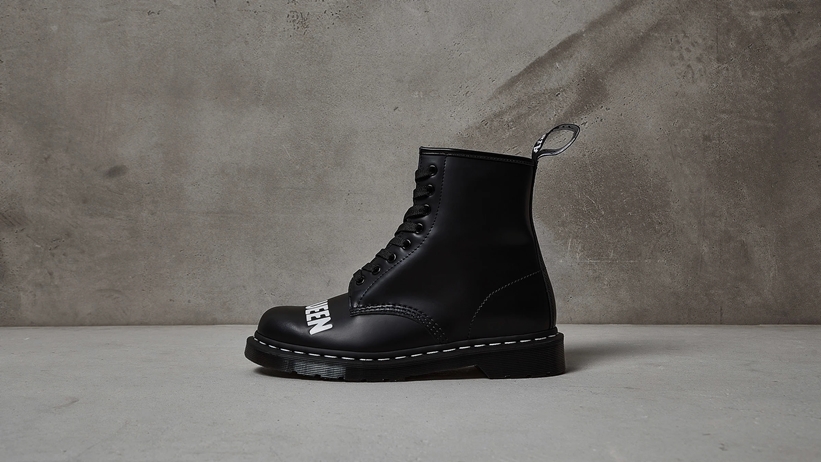 SEX PISTOLS × Dr. Martens 1460 8-EYE BOOT/1461 3-EYE SHOE 2モデルが4/11発売 (セックスピストルズ ドクターマーチン)