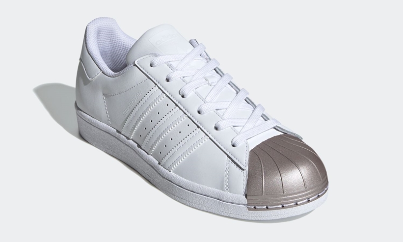 4/16発売！メタリックなシェルトゥが映える アディダス オリジナルス スーパースター (adidas Originals SUPERSTAR) [FX4748]