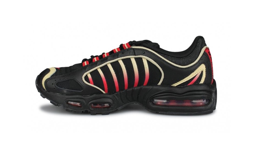 ナイキ エア マックス テイルウィンド 4 “ブラック/チームゴールド/ユニバーシティレッド” (NIKE AIR MAX TAILWIND IV “Black/Team Gold/University Red”) [CT1267-001]