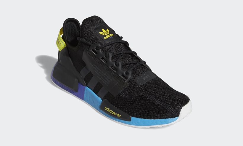 adidas Originals NMD_R1 V2 “Core Black/Carbon/Shock Yellow” (アディダス オリジナルス エヌ エム ディー ブイツー “ブラック/カーボン/イエロー”) [FX4147]