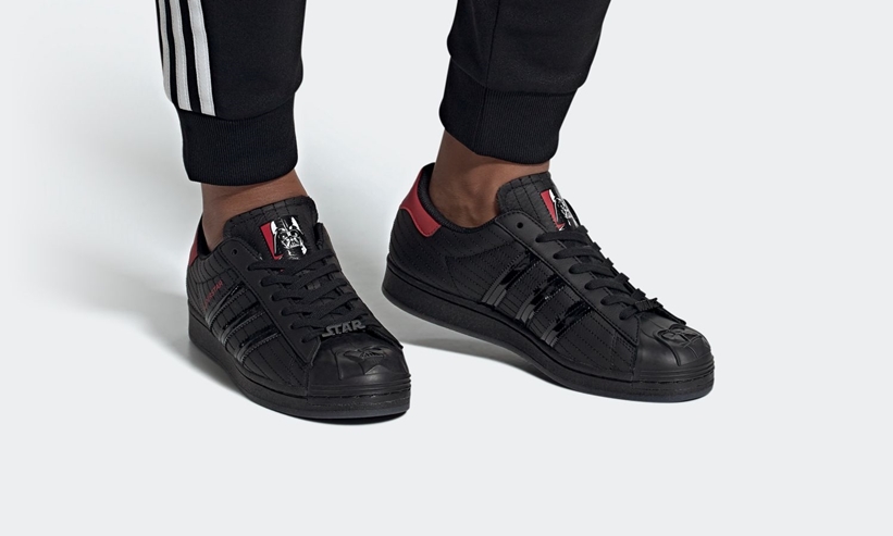 国内 8/15 発売！スターウォーズ × アディダス オリジナルス スーパースター “ダース・ベイダー” (STAR WARS adidas Originals SUPERSTAR “Darth Vader”) [FX9302]