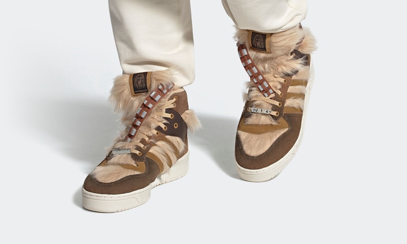 10/22 発売！スターウォーズ × アディダス オリジナルス ライバルリー ハイ “チューバッカ” (STAR WARS adidas Originals RIVALRY HI “Chewbacca”) [FX9290]