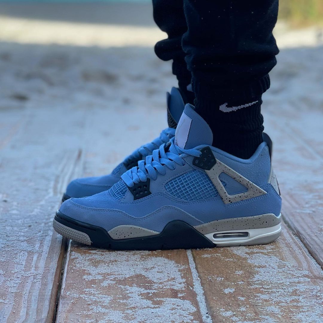 【国内 4/28 発売】ナイキ エア ジョーダン 4 “ユニバーシティブルー/テックグレー” (NIKE AIR JORDAN 4 “University Blue/Tech Grey”) [CT8527-400]