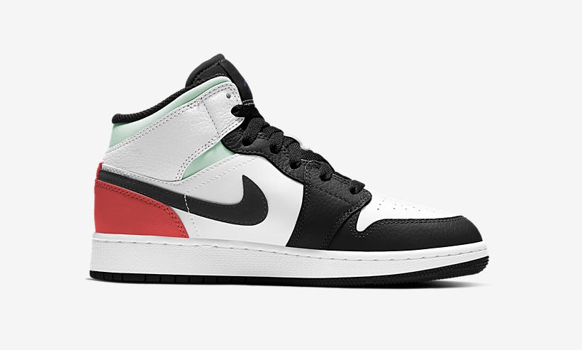 ナイキ ウィメンズ GS エア ジョーダン 1 ミッド SE “ホワイト/ブラック/グリーン/レッド” (NIKE WMNS GS AIR JORDAN 1 MID SE “White/Black/Green/Red”) [BQ6931-100]