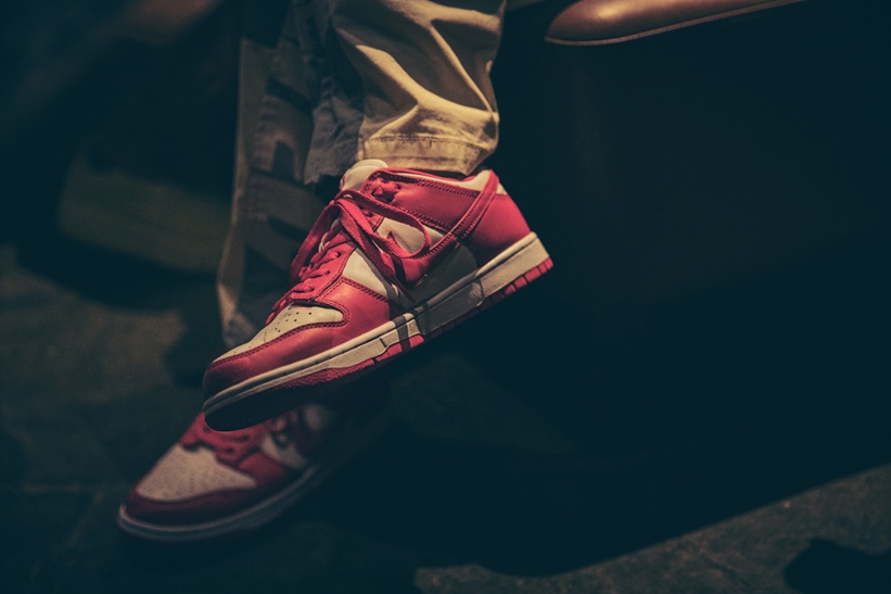 UNDEFEATED からNIKE DUNK LOW SP “University Red”をセレブレートしたTEEが6/12発売 (アンディフィーテッド)