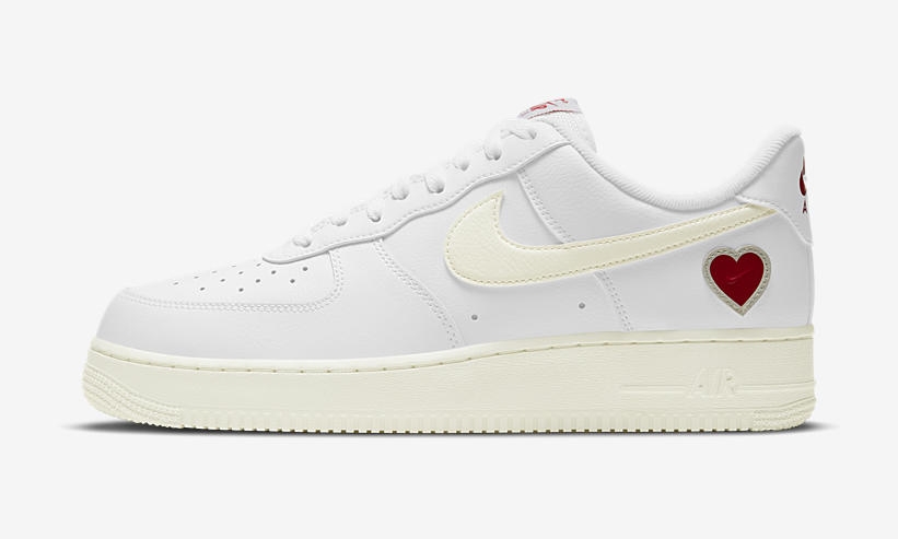 国内 2/6 発売！ナイキ エア フォース 1 07 ロー QS “バレンタイン” (NIKE AIR FORCE 1 07 LOW QS “2021 Valentine”) [DD7117-100]