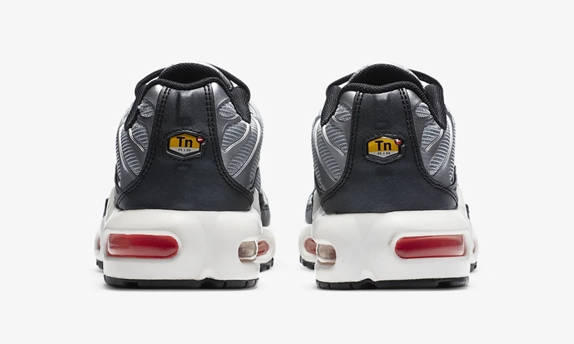 ナイキ GS エア マックス プラス “メタリックシルバー” (NIKE GS AIR MAX PLUS “Metallic Silver”) [CW6010-001]