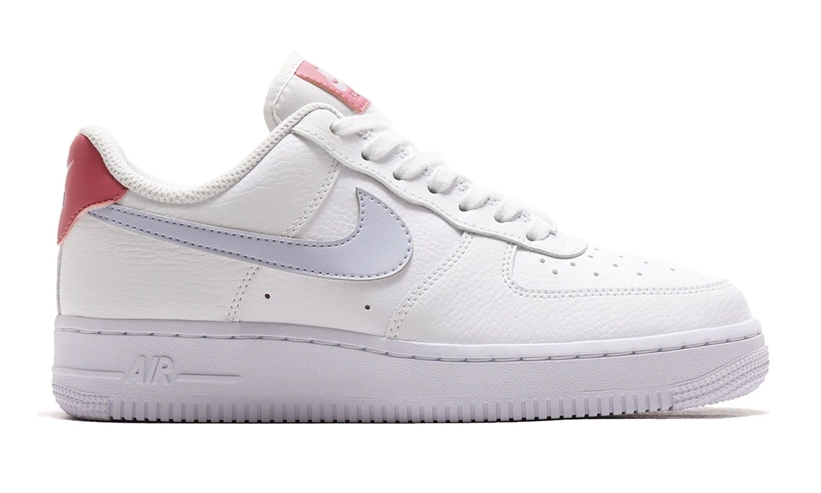 ナイキ ウィメンズ エア フォース 1 07 ロー “ホワイト/デザートベリー” (NIKE WMNS NIKE AIR FORCE 1 07 LOW “White/Desert Berry”) [315115-156]