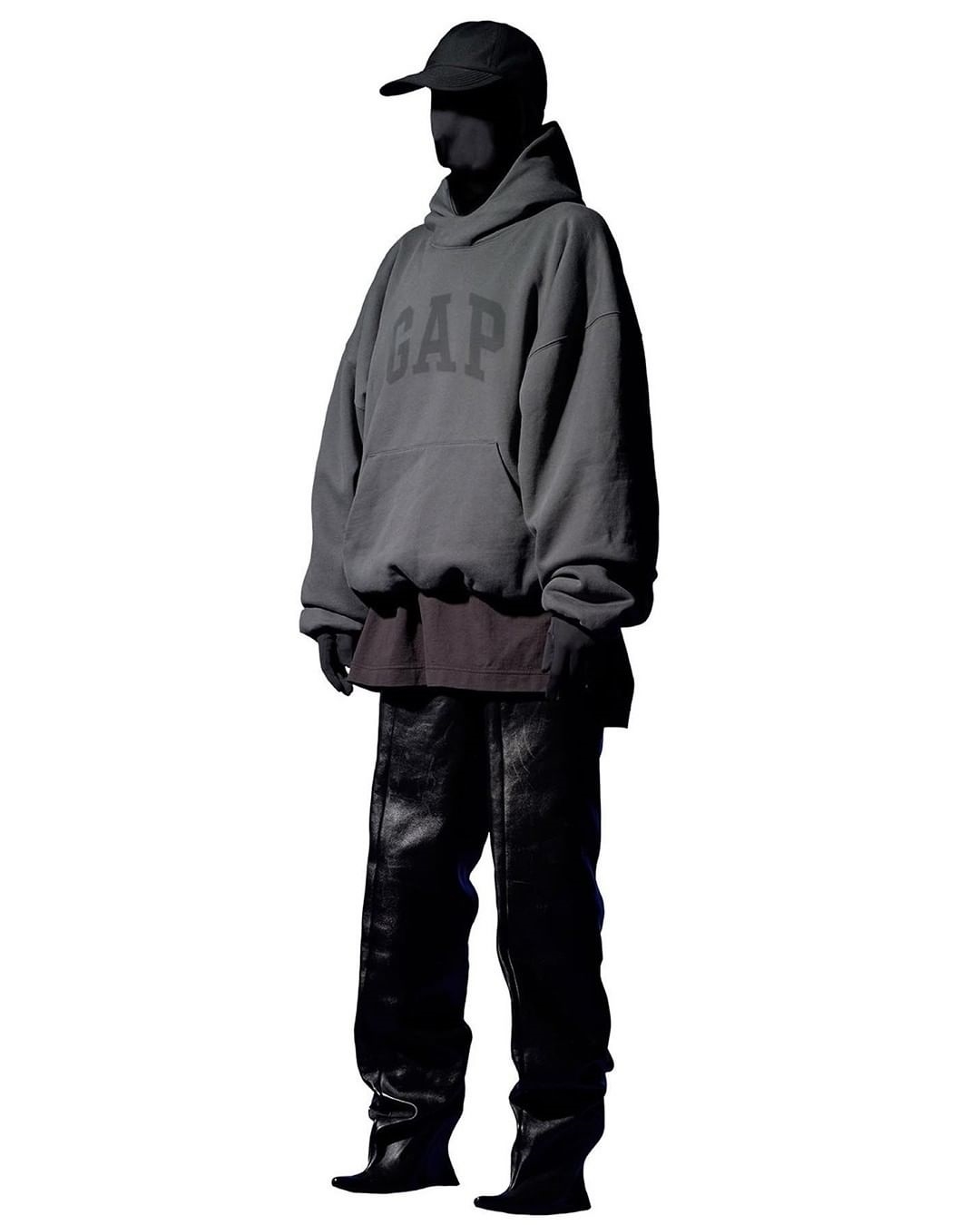 YEEZY GAP ENGINEERED BY BALENCIAGA」最新の全9アイテムがリリース ...