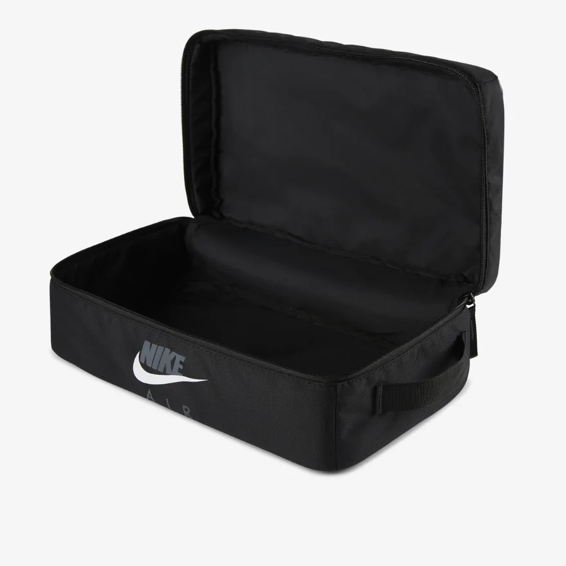 “ブラック/スモークグレー” カラーのシューボックスデザインの「ナイキ シューボックス」が発売 (NIKE SHOE BOX) [CW9266-010]