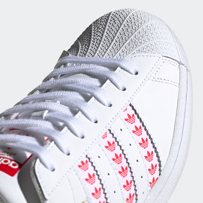 7/2発売！トレフォイルを3ストライプにあしらった adidas Originals SUPERSTAR “White/Rush Red” (アディダス オリジナルス スーパースター “ホワイト/ラッシュレッド”) [FY3495]