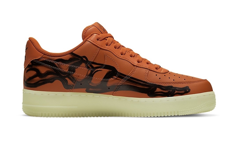 10/28 発売！ナイキ エア フォース 1 07 ロー QS “スケルトン” ブリリアントオレンジ (NIKE AIR FORCE 1 07 LOW QS “Skeleton” Brilliant Orange) [CU8067-800]