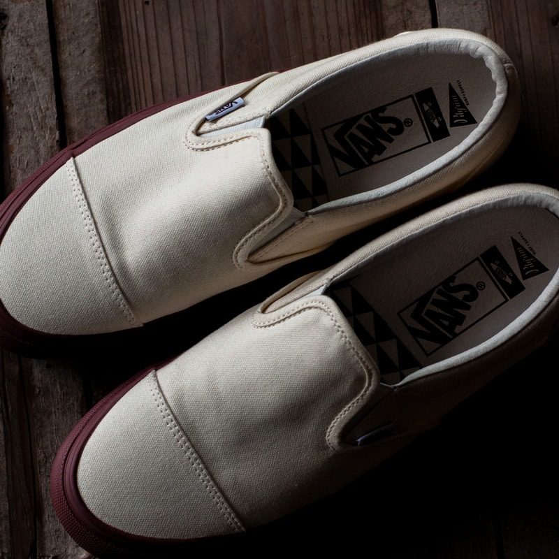 VANS × Pilgrim Surf+Supply CLASSIC SLIP-ON “NATURAL/BURGUNDY”が7/25発売 (バンズ ピルグリム サーフ+サプライ)