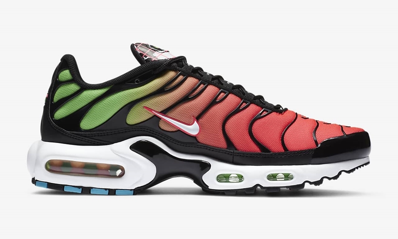 ナイキ エア マックス プラス “ワールドワイド” ブラック/グリーンストライク/フラッシュクリムゾン (NIKE AIR MAX PLUS “World Wide” Black/Green Strike/Flash Crimson) [CK7291-001]