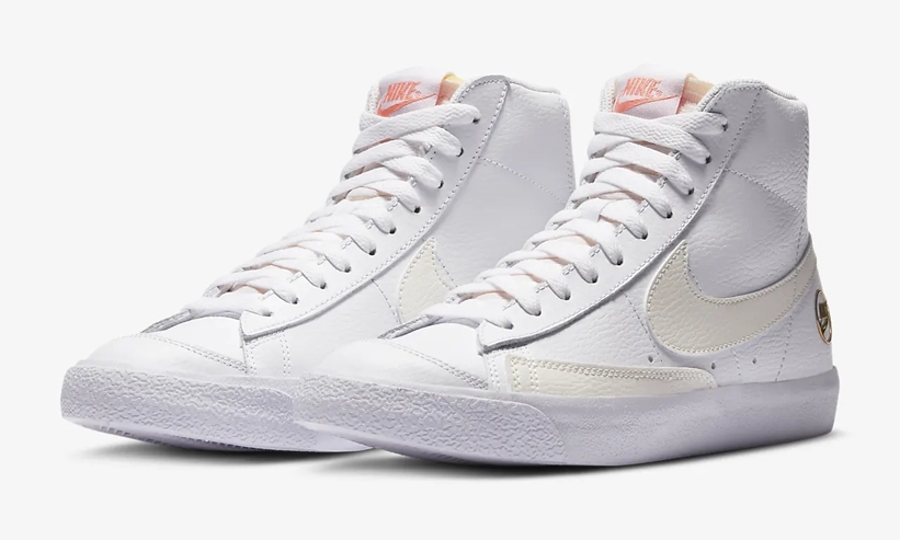 ナイキ ウィメンズ ブレーザー ミッド ビンテージ 77 “ホワイト/メタリックゴールド” (NIKE BLAZER MID VINTAGE 77 “White/Metallic Gold”) [DC1421-100]