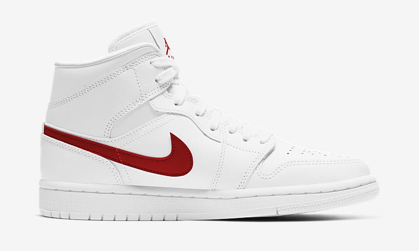 8/8 発売！ナイキ ウィメンズ エア ジョーダン 1 ミッド “ホワイト/ユニバーシティレッド” (NIKE WMNS AIR JORDAN 1 MID “White/University Red”) [BQ6472-106]