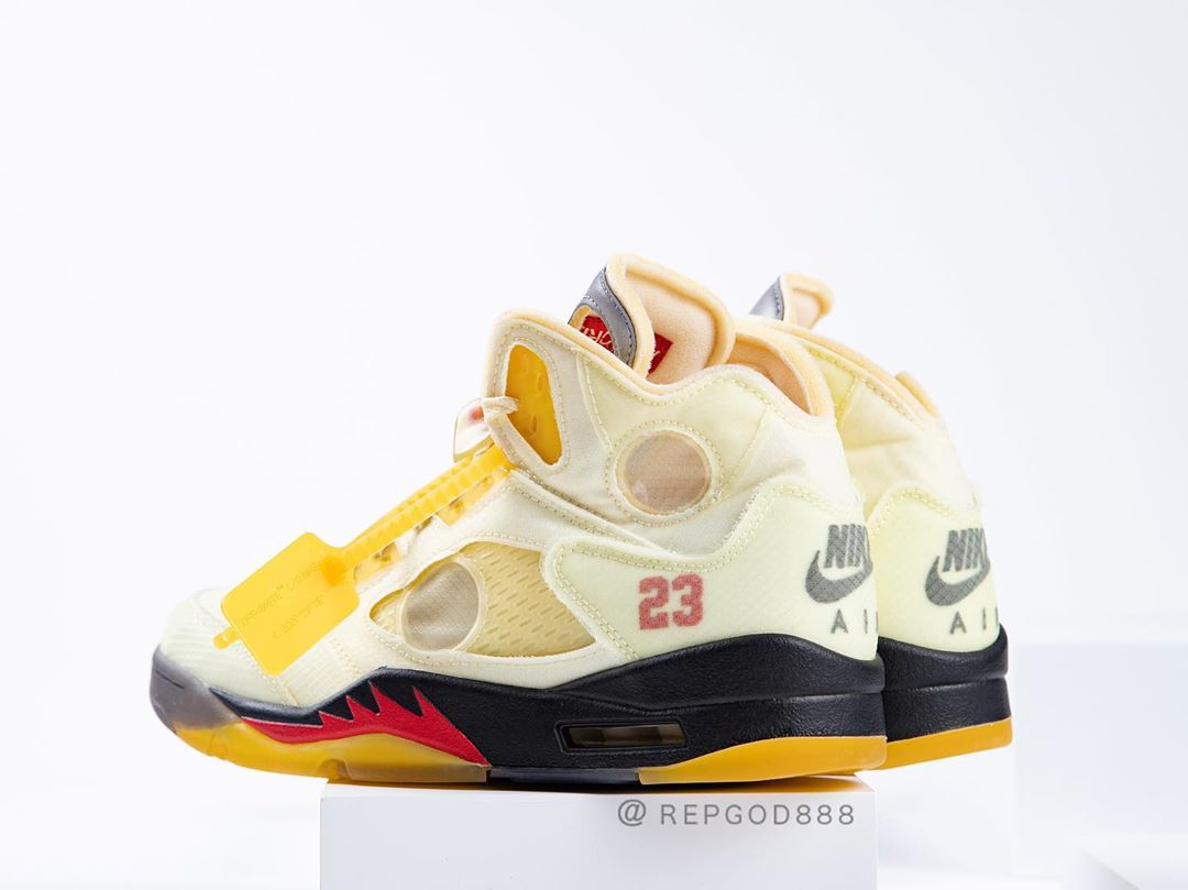 【10/29 発売、アパレル 12月中旬 発売】オフホワイト × ナイキ エア ジョーダン 5 “セイル” (OFF-WHITE NIKE AIR JORDAN 5 “Sail/Fire Red/Muslin/Black”) [DH8565-100]