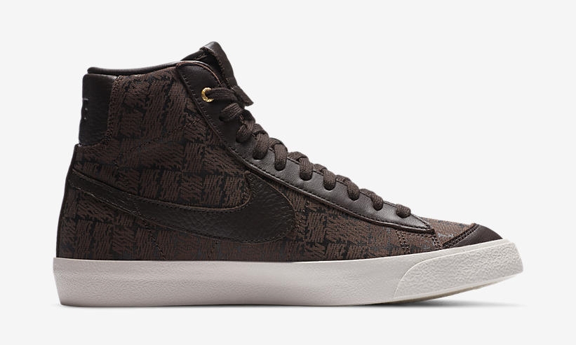 ナイキ ブレーザー ミッド 77 ビンテージ “ベルベットブラウン” (NIKE BLAZER MID 77 VINTAGE “Velvet Brown”) [DA4299-200]