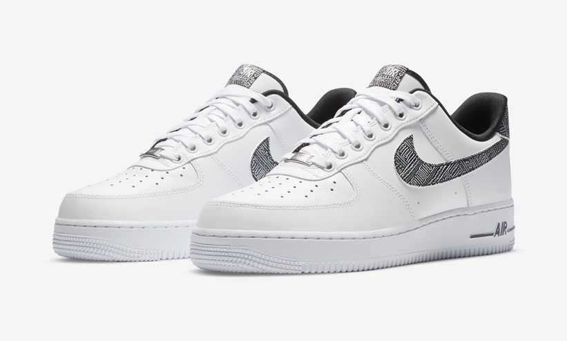 幾何学模様を採用した ナイキ エア フォース 1 ロー “ホワイト/ブラック” (NIKE AIR FORCE 1 LOW “White/Geometric”) [CZ7933-100]