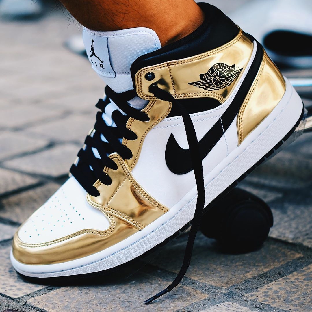 海外 11/30 発売予定！ナイキ エア ジョーダン 1 ミッド SE “メタリックゴールド/ホワイト” (NIKE AIR JORDAN 1 MID SE “Metallic Gold/White”) [DC1419-700]