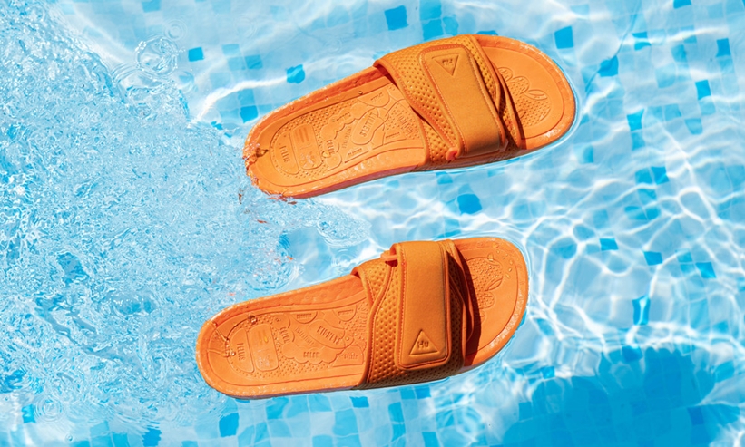 海外 8/1 発売！Pharrell Williams x adidas Originals BOOST SLIDE "Bright Orange" (ファレル・ウィリアムス アディダス オリジナルス ブースト スライド "ブライトオレンジ") [FV7261]