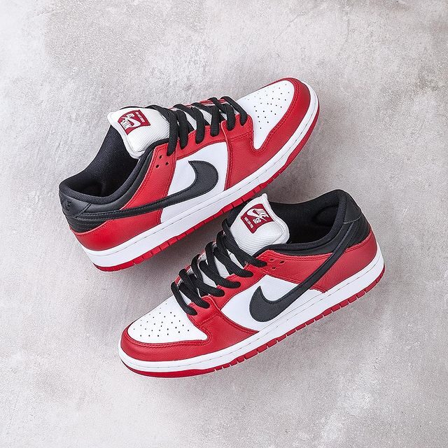 【国内 2024年 4/3 発売】ナイキ SB ダンク ロー プロ “J-パック” “シカゴ” (NIKE SB DUNK LOW PRO “J-Pack” “Chicago”) [BQ6817-600]