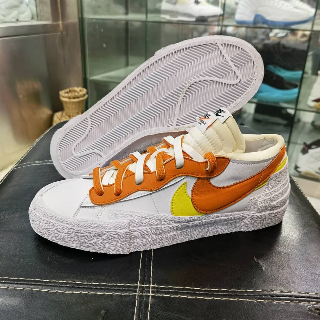 【国内 6/10、7/29 発売】sacai x NIKE BLAZER LOW 4カラー (サカイ ナイキ ブレーザー ロー) [DD1877-001,002,100,200]