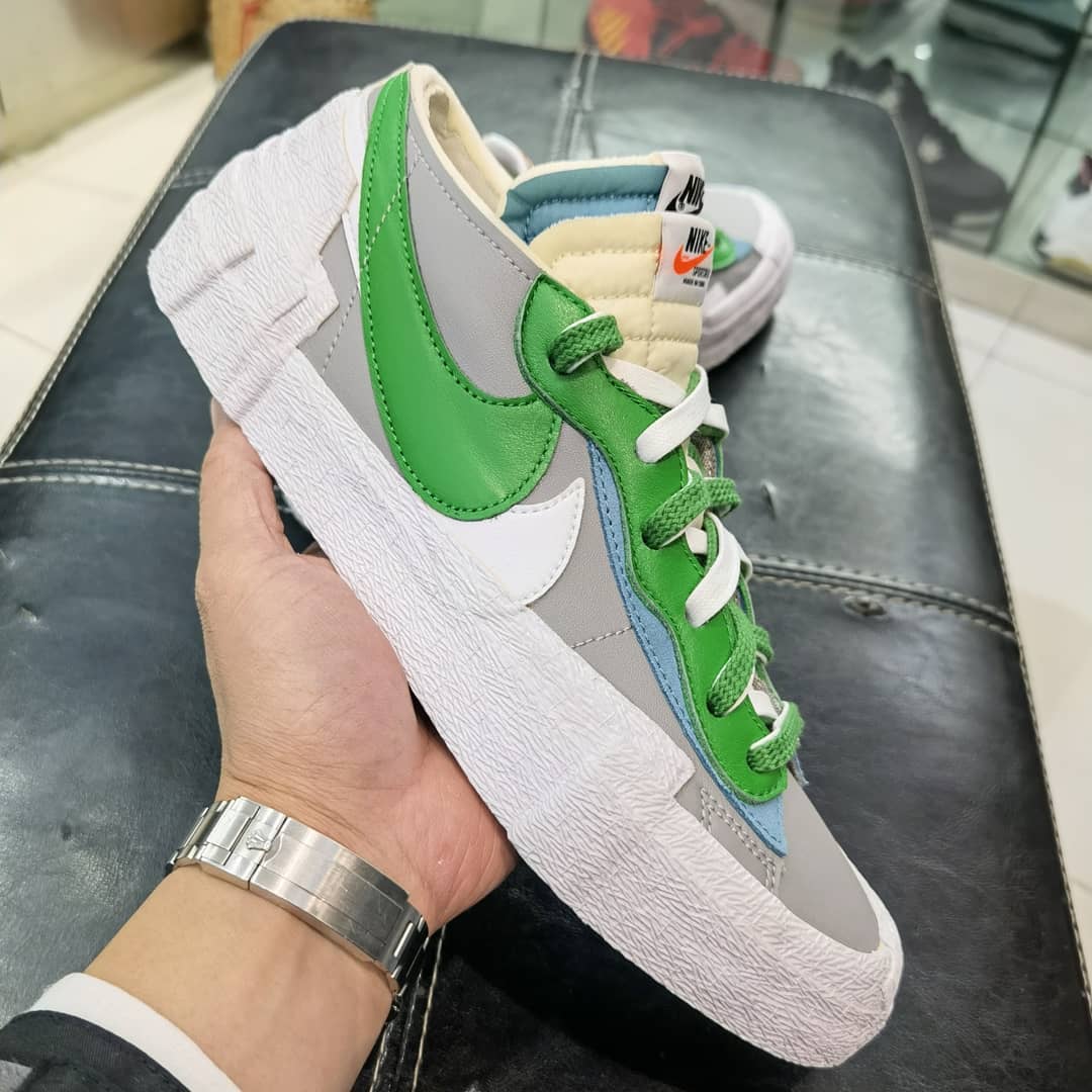 【国内 6/10、7/29 発売】sacai x NIKE BLAZER LOW 4カラー (サカイ ナイキ ブレーザー ロー) [DD1877-001,002,100,200]