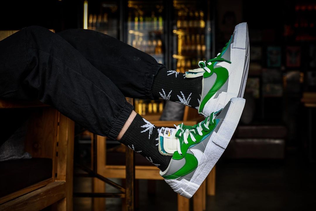 【国内 6/10、7/29 発売】sacai x NIKE BLAZER LOW 4カラー (サカイ ナイキ ブレーザー ロー) [DD1877-001,002,100,200]