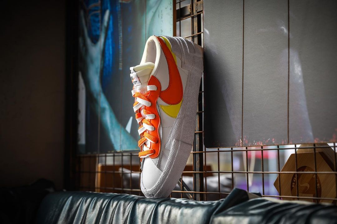 【国内 6/10、7/29 発売】sacai x NIKE BLAZER LOW 4カラー (サカイ ナイキ ブレーザー ロー) [DD1877-001,002,100,200]