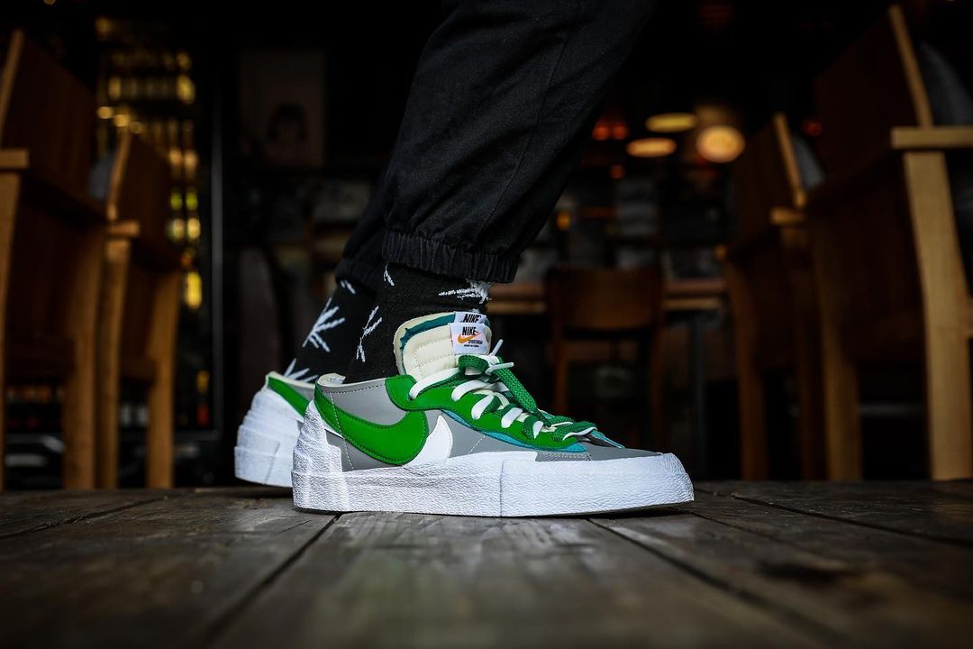 【国内 6/10、7/29 発売】sacai x NIKE BLAZER LOW 4カラー (サカイ ナイキ ブレーザー ロー) [DD1877-001,002,100,200]