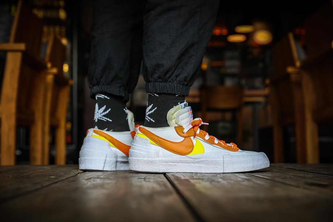 【国内 6/10、7/29 発売】sacai x NIKE BLAZER LOW 4カラー (サカイ ナイキ ブレーザー ロー) [DD1877-001,002,100,200]