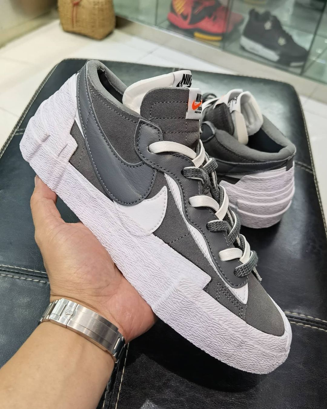 【国内 6/10、7/29 発売】sacai x NIKE BLAZER LOW 4カラー (サカイ ナイキ ブレーザー ロー) [DD1877-001,002,100,200]