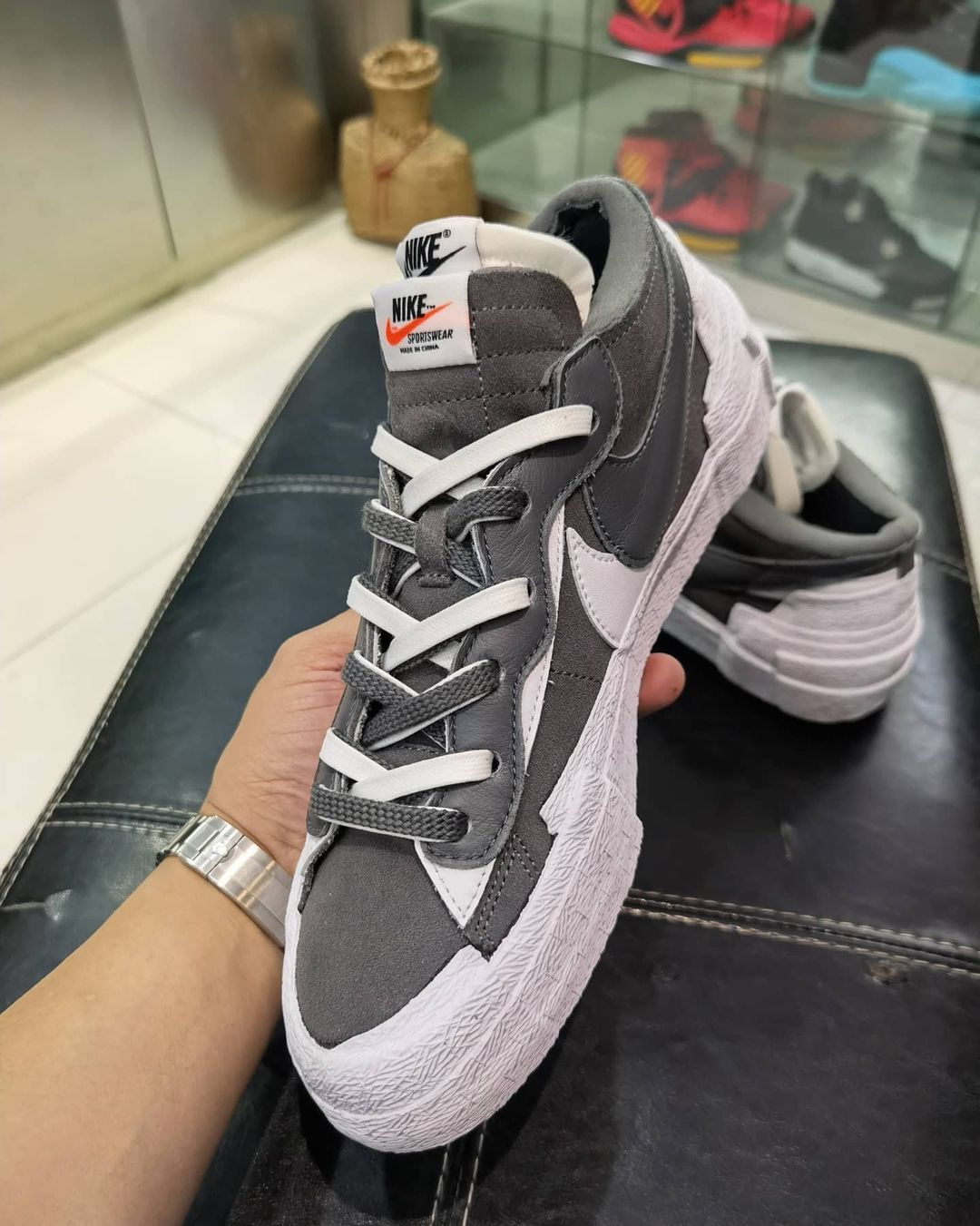 【国内 6/10、7/29 発売】sacai x NIKE BLAZER LOW 4カラー (サカイ ナイキ ブレーザー ロー) [DD1877-001,002,100,200]