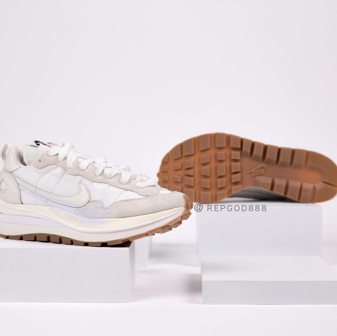 【国内 4/27、3/10 発売予定】sacai x NIKE VAPOR WAFFLE 4カラー (サカイ ナイキ ヴェイパー ワッフル) [DD1875-001,100,200,500]