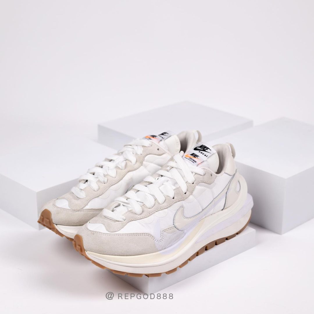 【国内 4/27、3/10 発売予定】sacai x NIKE VAPOR WAFFLE 4カラー (サカイ ナイキ ヴェイパー ワッフル) [DD1875-001,100,200,500]