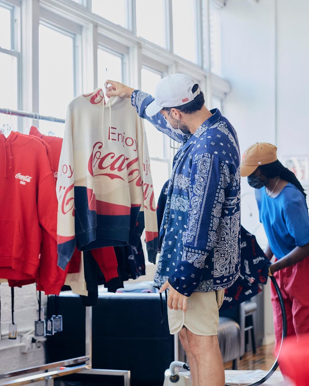 【海外 8/15発売】KITH × Coca-Cola Season 5 (キス コカコーラ)