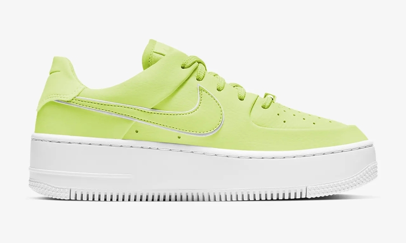 ナイキ ウィメンズ エア フォース 1 セージロー “ベアリーボルト/ホワイト” (NIKE WMNS AIR FORCE 1 SAGE LOW “Barely Volt/White”) [CJ1642-700]