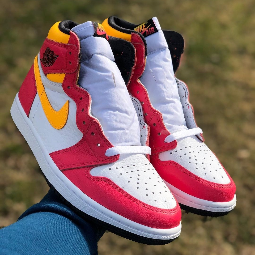 AIR JORDAN1 RETRO HI OG FUSION RED