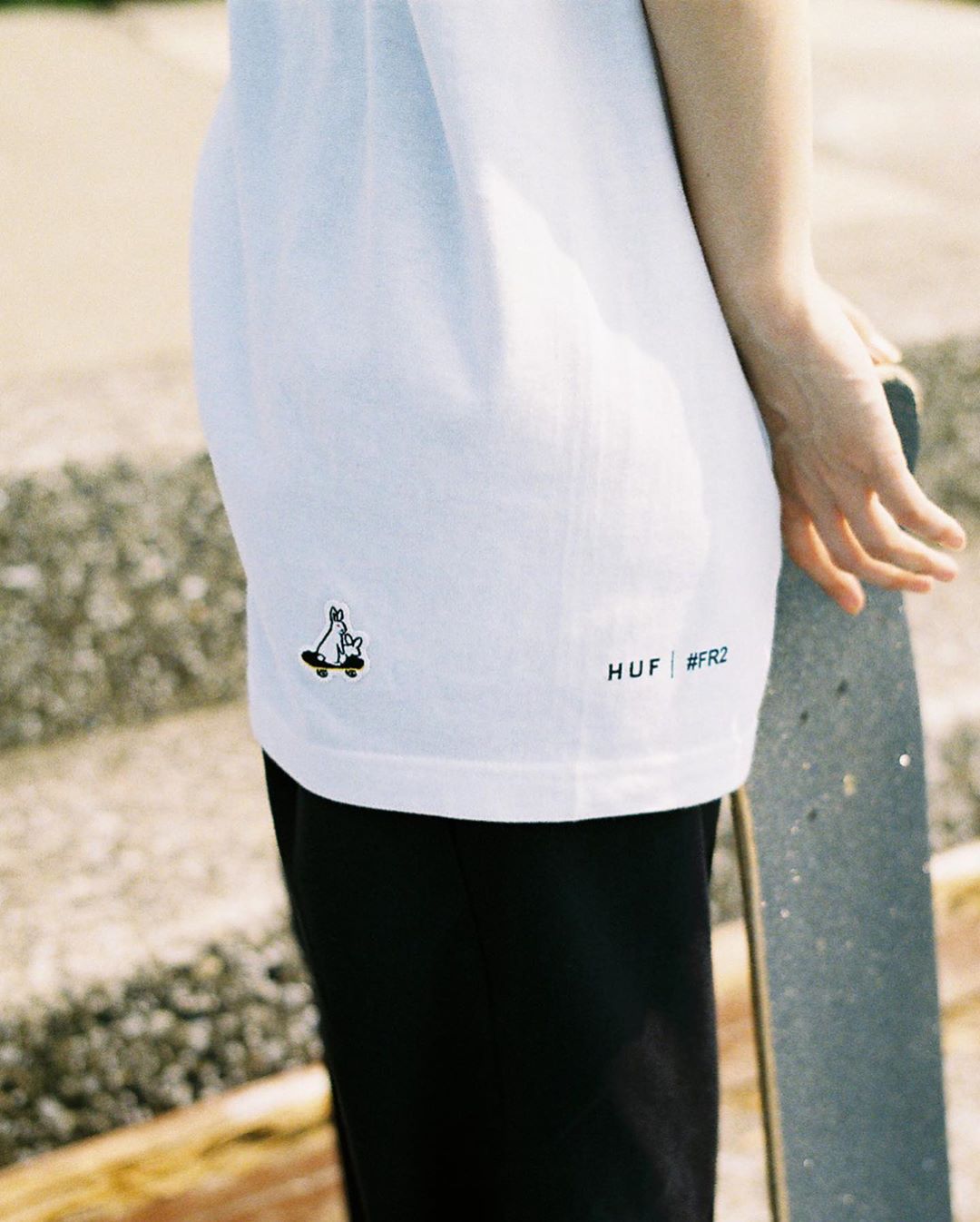 HUF × ウサギのアイコンで爆発的⼈気を誇る#FR2とのコラボレーションが8/29発売 (ハフ エフアールツー)