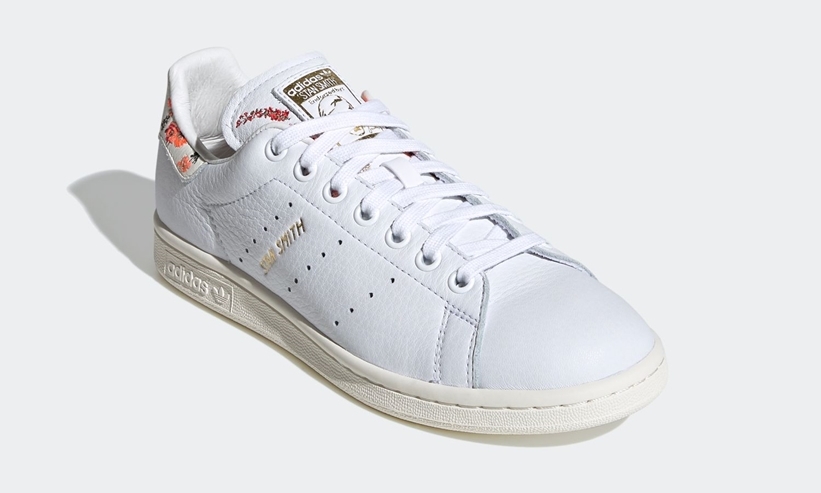 8/27発売！フローラルディテールが印象的な アディダス オリジナルス ウィメンズ スタンスミス (adidas Originals WMNS STAN SMITH “White/Off White”) [FY8734]