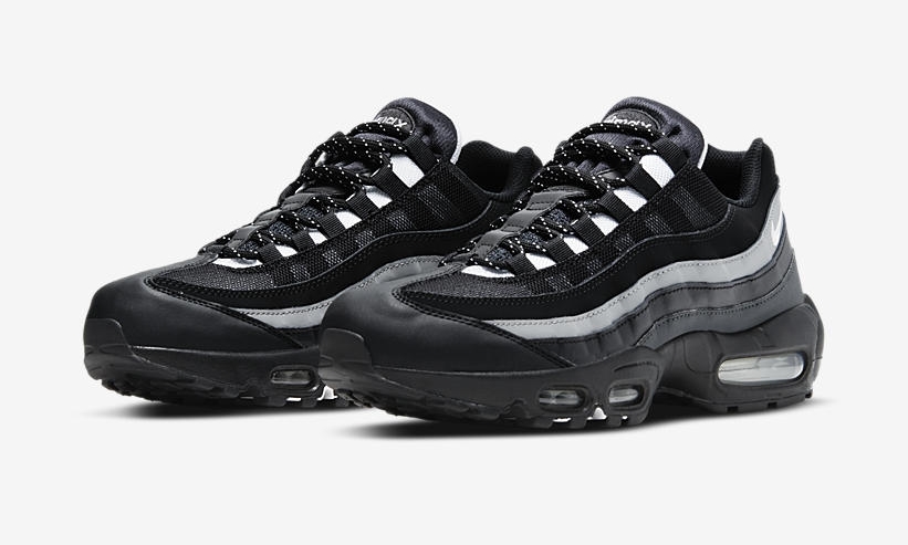 ナイキエアマックスNike AirMax 95 Essential  black