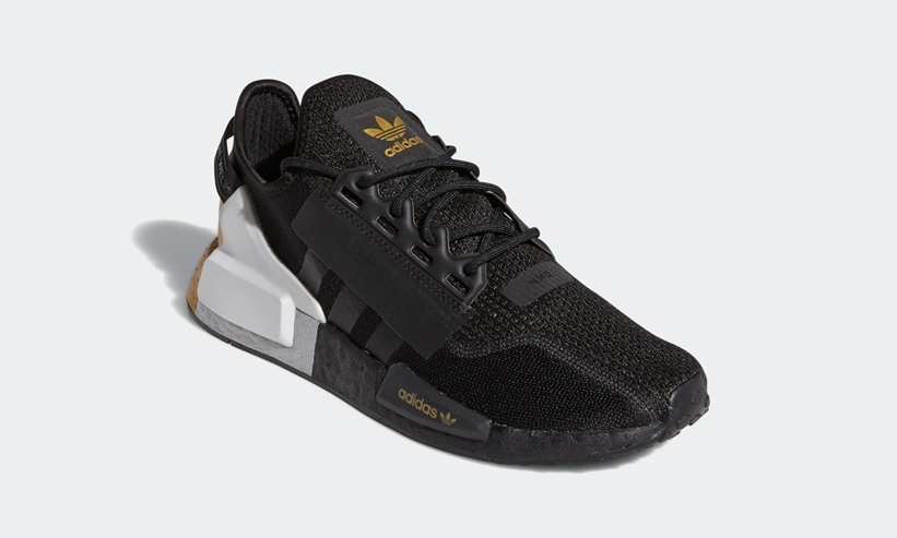 オリンピックメダルからインスパイアされたBOOST！adidas Originals NMD_R1 V2 “Black/Gold” (アディダス オリジナルス エヌ エム ディー ブイツー “コアブラック/ゴールドメタリック”) [FY1141]