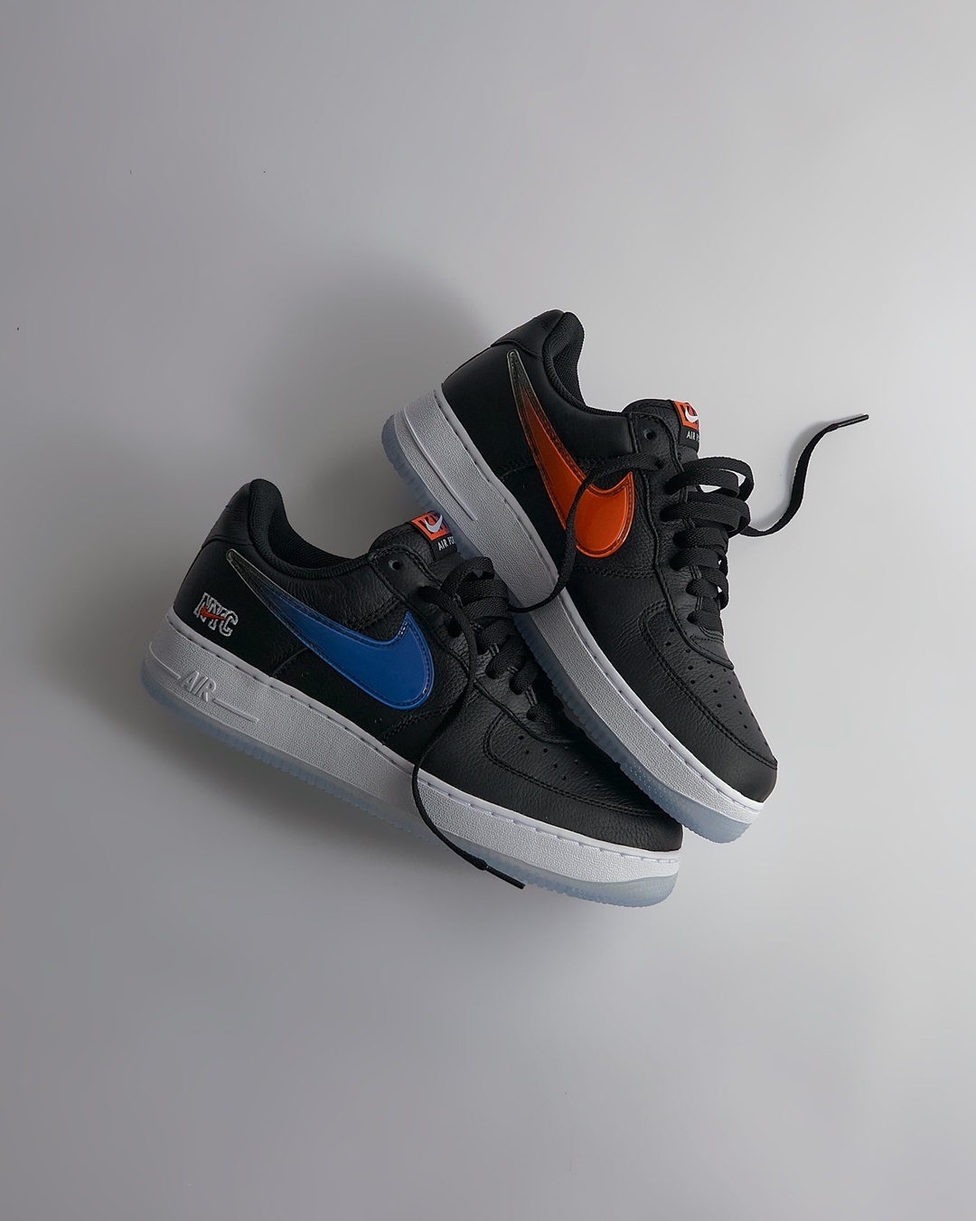 12/18、12/25 発売！KITH × NIKE AIR FORCE 1 LOW “Black/White” (キス ...